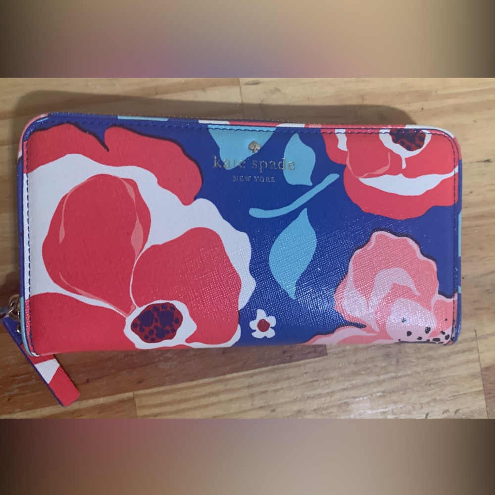 Kate spade large wallet